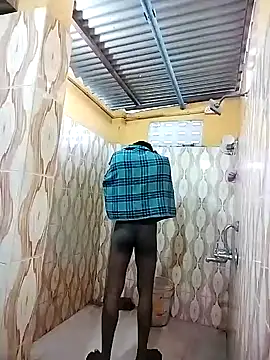 Snapshot of bas1cooks chatting on 12/10/24, 03:09 bas1cooks online show from 12/10/24, 03:09