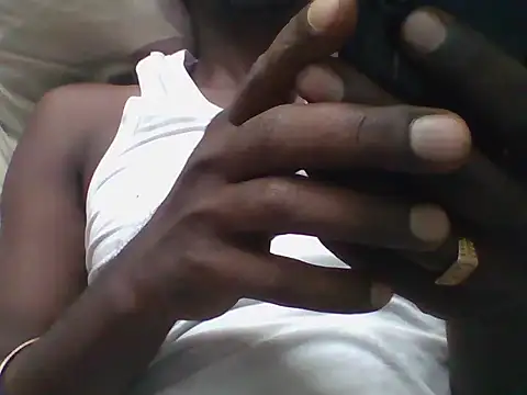 Snapshot of bas1cooks chatting on 09/21/25, 04:19 bas1cooks online show from 09/21/25, 04:19