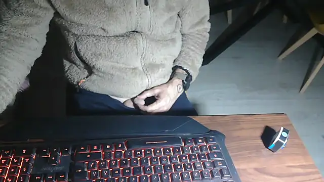 Adri gard online show from 04/02/26, 08:17