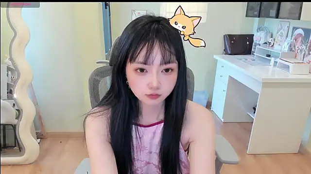 Snapshot of Nery_Asian chatting on 05/05/26, 03:03 Nery Asian online show from 05/05/26, 03:03