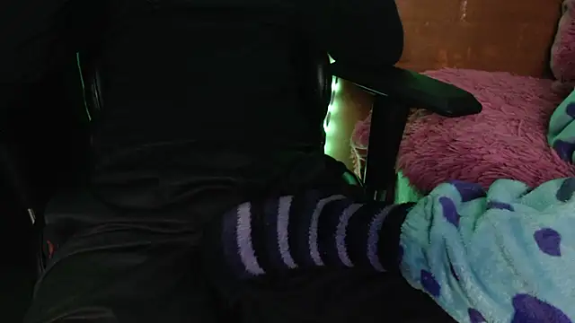 OldManAndGirlishLady online show from 02/19/25, 02:12