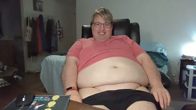 Snapshot of wvalentino chatting on 12/08/24, 12:40 wvalentino online show from 12/08/24, 12:40