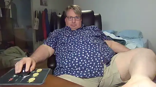 Snapshot of wvalentino chatting on 12/09/24, 12:34 wvalentino online show from 12/09/24, 12:34