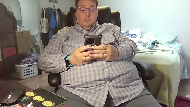 Snapshot of wvalentino chatting on 02/27/25, 05:15 wvalentino online show from 02/27/25, 05:15