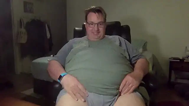 Snapshot of wvalentino chatting on 03/13/25, 03:54 wvalentino online show from 03/13/25, 03:54