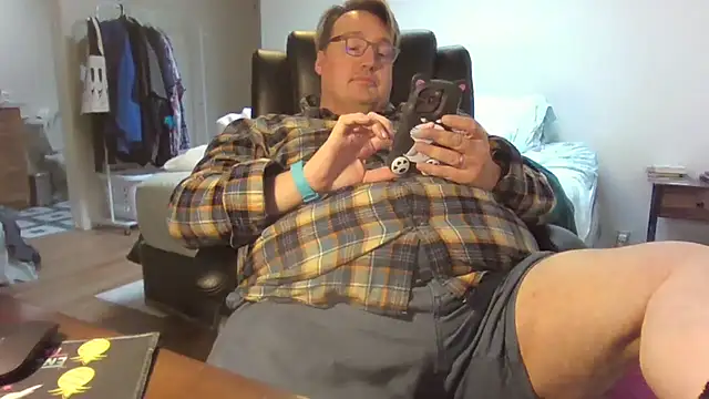 Snapshot of wvalentino chatting on 03/18/25, 11:53 wvalentino online show from 03/18/25, 11:53