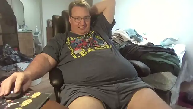 Snapshot of wvalentino chatting on 09/14/25, 11:04 wvalentino online show from 09/14/25, 11:04