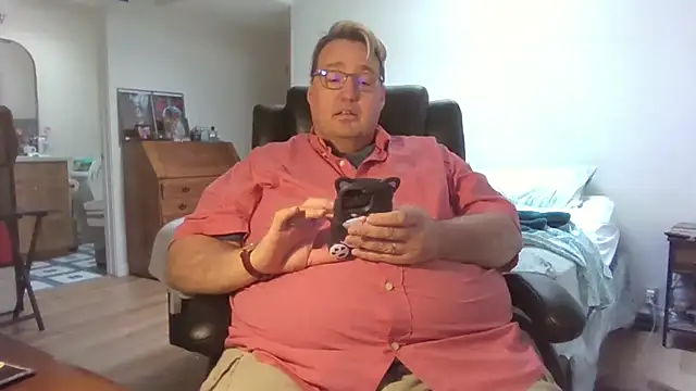 Snapshot of wvalentino chatting on 10/17/25, 10:34 wvalentino online show from 10/17/25, 10:34