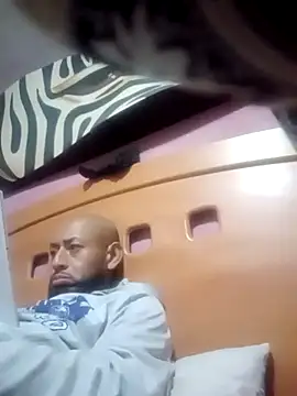 pineda1689 online show from 12/22/24, 04:38