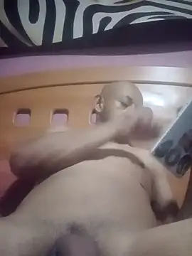 pineda1689 online show from 09/28/25, 06:46