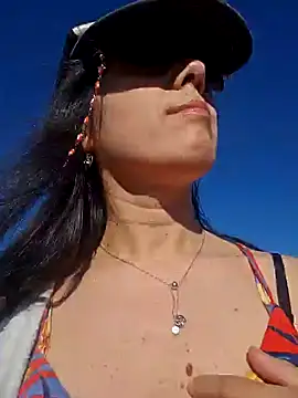 Reinacatchile online show from 01/01/25, 09:52