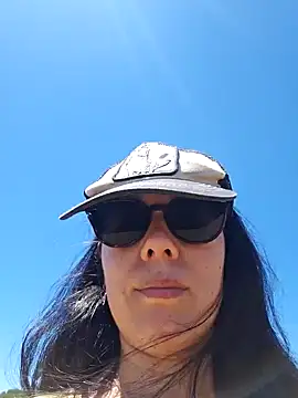 Reinacatchile online show from 01/04/25, 05:16