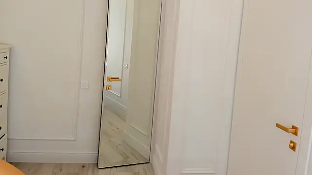 Jacky Lucky online show from 02/10/25, 10:51