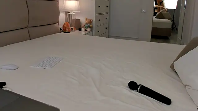 Jacky Lucky online show from 02/23/25, 09:16