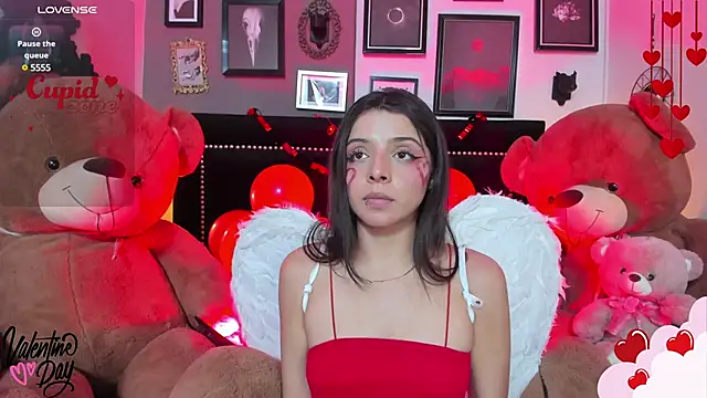 Charlotte  Benett online show from 02/15/25, 04:47