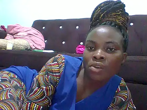 sexxyqueenn22 online show from 10/19/25, 02:50