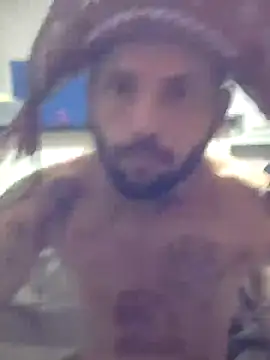 Snapshot of Leonpicudo chatting on 12/27/24, 03:20 Leonpicudo online show from 12/27/24, 03:20