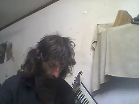 Snapshot of BigPeter6987 chatting on 04/22/26, 08:32 BigPeter6987 online show from 04/22/26, 08:32