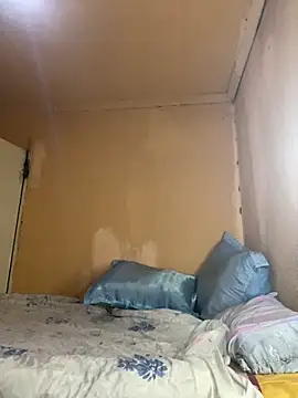 Babeyfacee online show from 10/30/25, 12:23