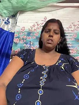 Beauty-queen online show from 04/02/26, 11:41