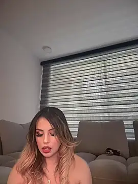 Alirawrz online show from 03/08/25, 06:58