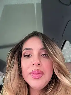 Alirawrz online show from 03/22/25, 04:37