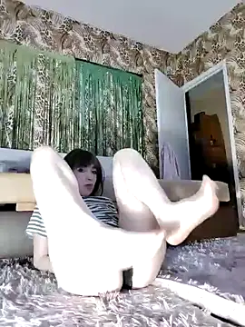 NikaXBerry online show from 12/04/24, 02:53