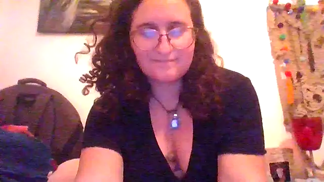 Snapshot of juicyrubies chatting on 01/14/25, 02:32 juicyrubies online show from 01/14/25, 02:32