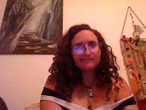 Snapshot of juicyrubies chatting on 01/19/25, 12:17 juicyrubies online show from 01/19/25, 12:17