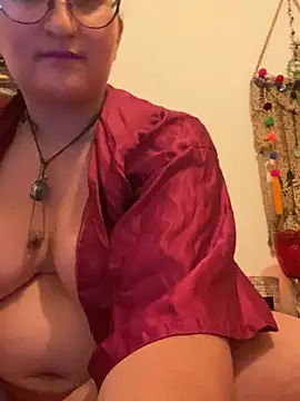 Snapshot of juicyrubies chatting on 01/24/25, 02:51 juicyrubies online show from 01/24/25, 02:51