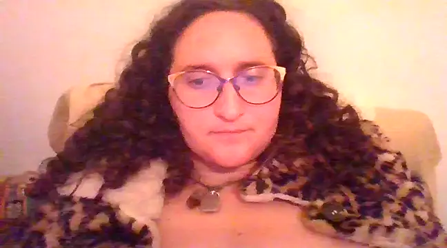 Snapshot of juicyrubies chatting on 02/22/25, 05:46 juicyrubies online show from 02/22/25, 05:46