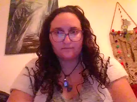 Snapshot of juicyrubies chatting on 03/22/25, 02:36 juicyrubies online show from 03/22/25, 02:36