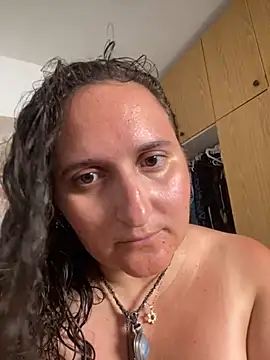 Snapshot of juicyrubies chatting on 09/22/25, 06:15 juicyrubies online show from 09/22/25, 06:15