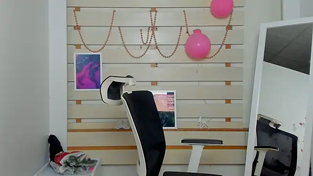 Josephine Kiss online show from 02/14/25, 03:11