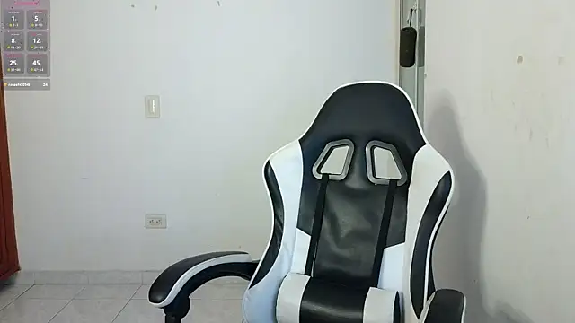 livgomez online show from 03/07/26, 02:19