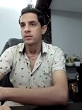 Snapshot of Erick_Wall chatting on 03/10/25, 02:50 Erick Wall online show from 03/10/25, 02:50