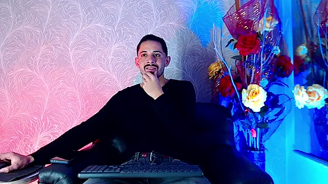 Snapshot of Erick_Wall chatting on 01/13/26, 02:39 Erick Wall online show from 01/13/26, 02:39