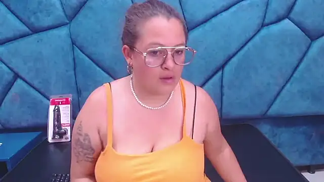 SaraThomso online show from 02/26/25, 02:59