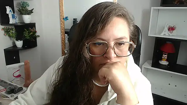 SaraThomso online show from 03/11/25, 03:16