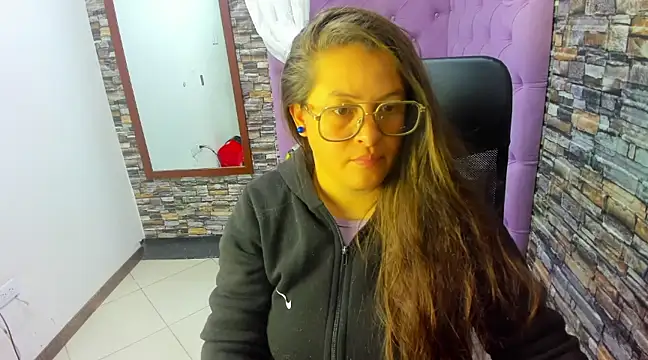 SaraThomso online show from 03/20/25, 03:02