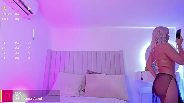 Shelynna azzul online show from 10/17/25, 08:22