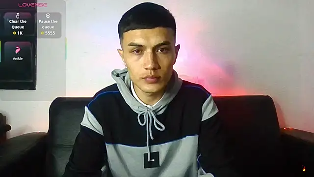 Tifanny Sweett online show from 02/10/26, 11:42