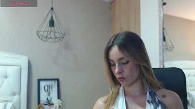 Snapshot of Samantha_buny chatting on 07/12/26, 05:09 Samantha buny online show from 07/12/26, 05:09
