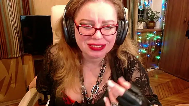 Miss Tress online show from 03/13/26, 10:16