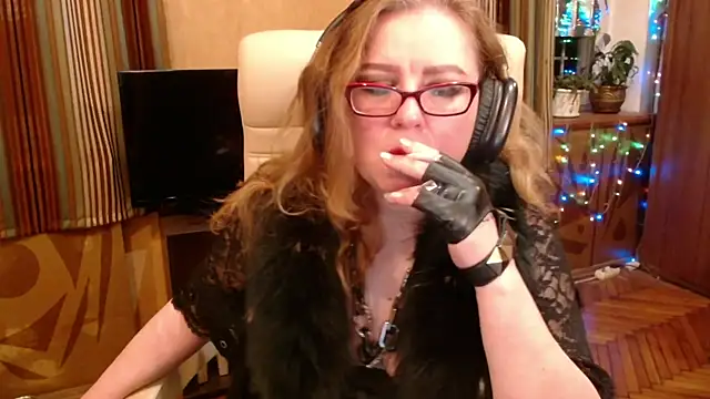 Miss Tress online show from 04/10/26, 11:20