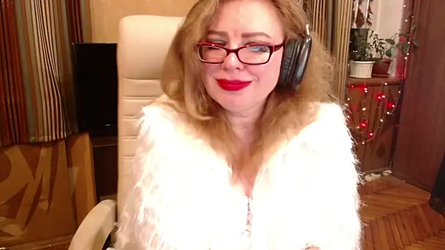 Snapshot of Miss_Tress chatting on 07/08/26, 09:30 Miss Tress online show from 07/08/26, 09:30