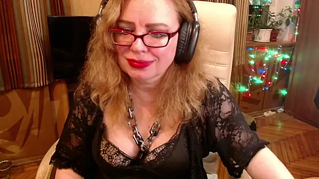 Snapshot of Miss_Tress chatting on 07/20/26, 08:44 Miss Tress online show from 07/20/26, 08:44