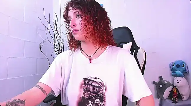 Snapshot of valent_27 chatting on 12/31/24, 03:12 valent 27 online show from 12/31/24, 03:12