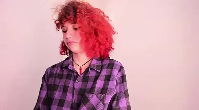 Snapshot of valent_27 chatting on 02/15/25, 11:39 valent 27 online show from 02/15/25, 11:39