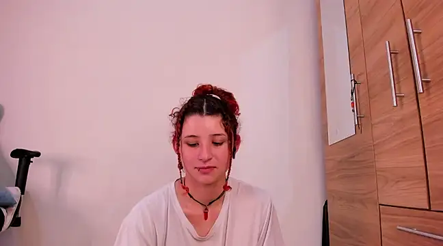 Snapshot of valent_27 chatting on 03/10/25, 06:16 valent 27 online show from 03/10/25, 06:16